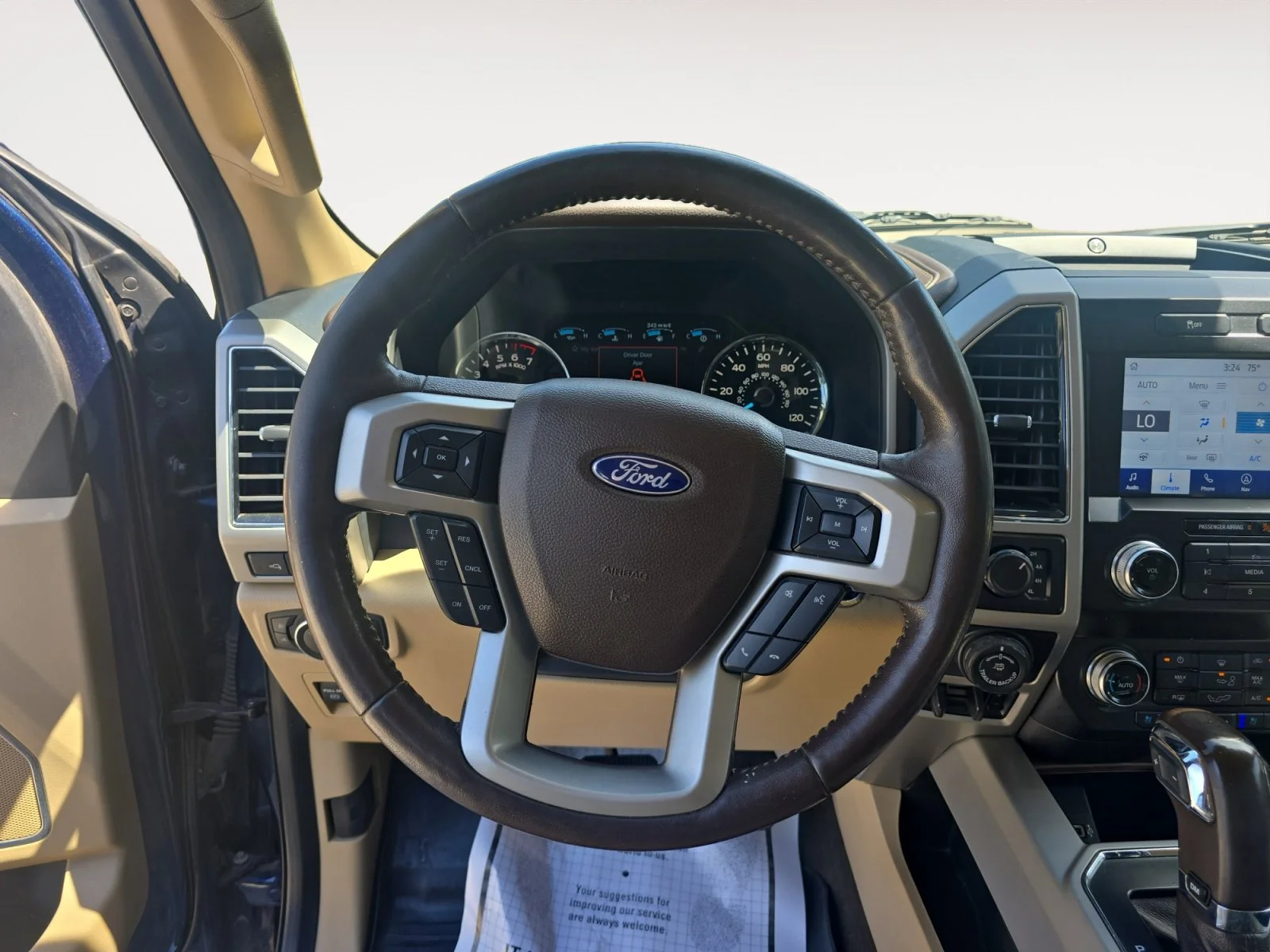 Used 2019 Agate Black Metallic Ford LARIAT image 13