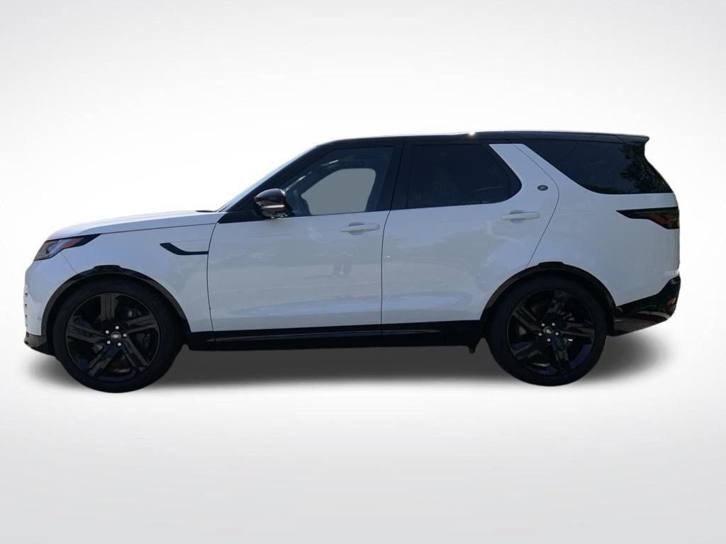 Used 2025 White Land Rover Dynamic SE image 5