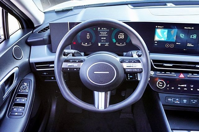 Used 2024 Silver Hyundai SEL image 17