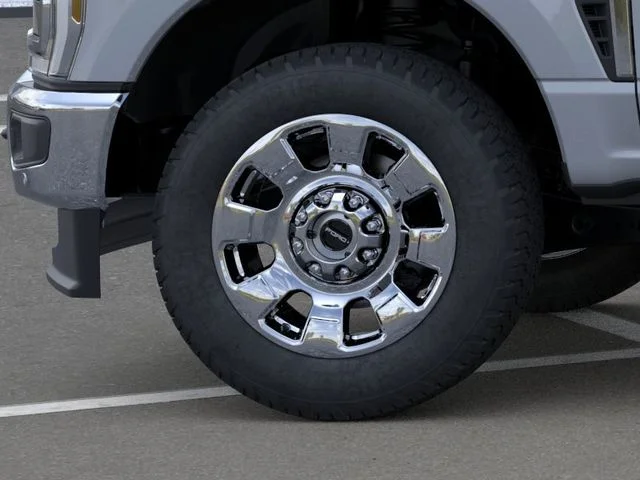 New 2026 Glacier Gray Metallic Tri-Coat Ford F-350® Lariat® image 19