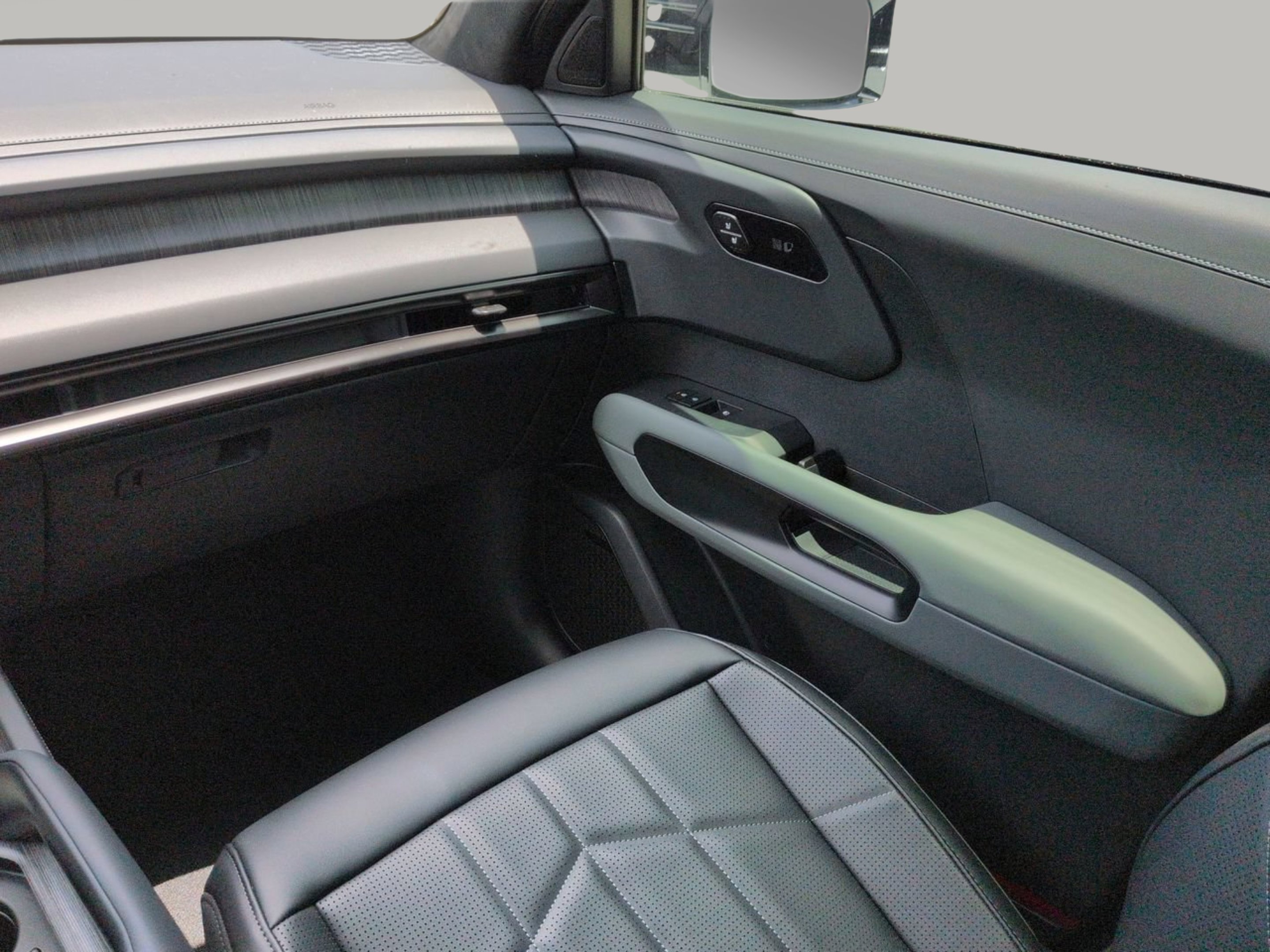 New 2027 Glacial White Pearl Kia X-Line SX-Prestige image 21