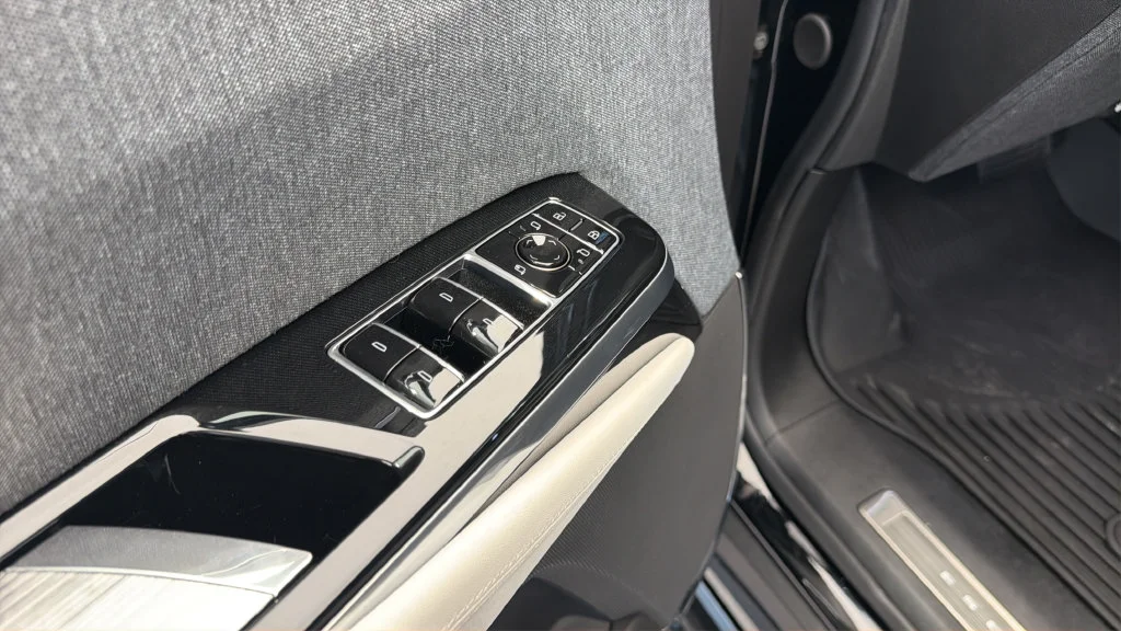 2026 Cadillac Escalade Platinum Sport - Photo 10