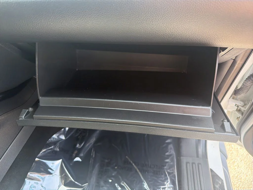 Certified Used 2021 Oxford White Ford XLT image 43