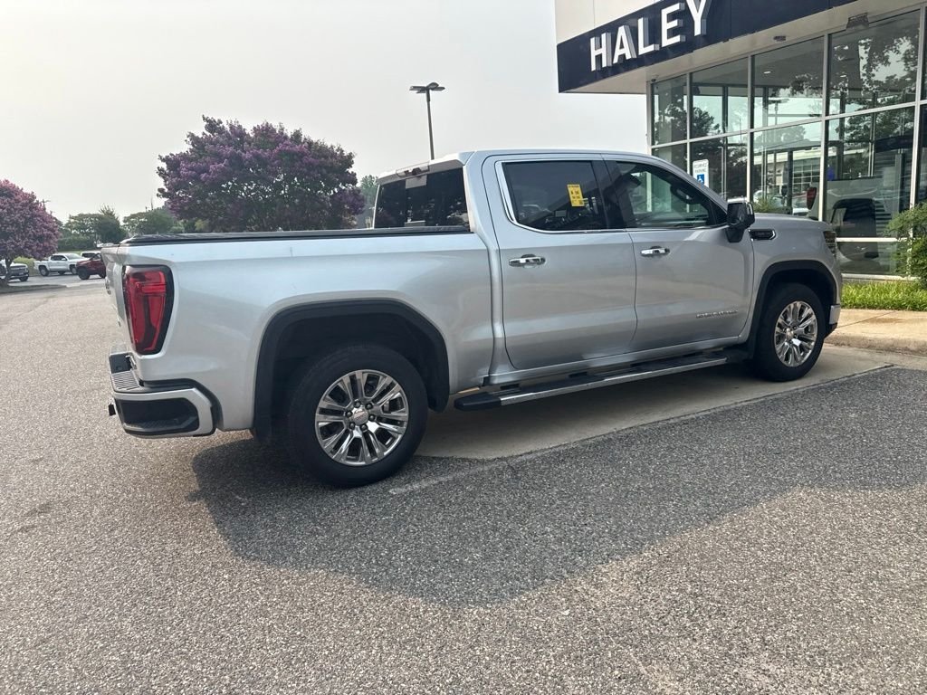 Used 2022 Silver GMC Denali image 5