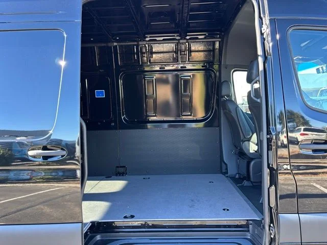 Used 2025 Black Mercedes-Benz Cargo 170 WB image 27