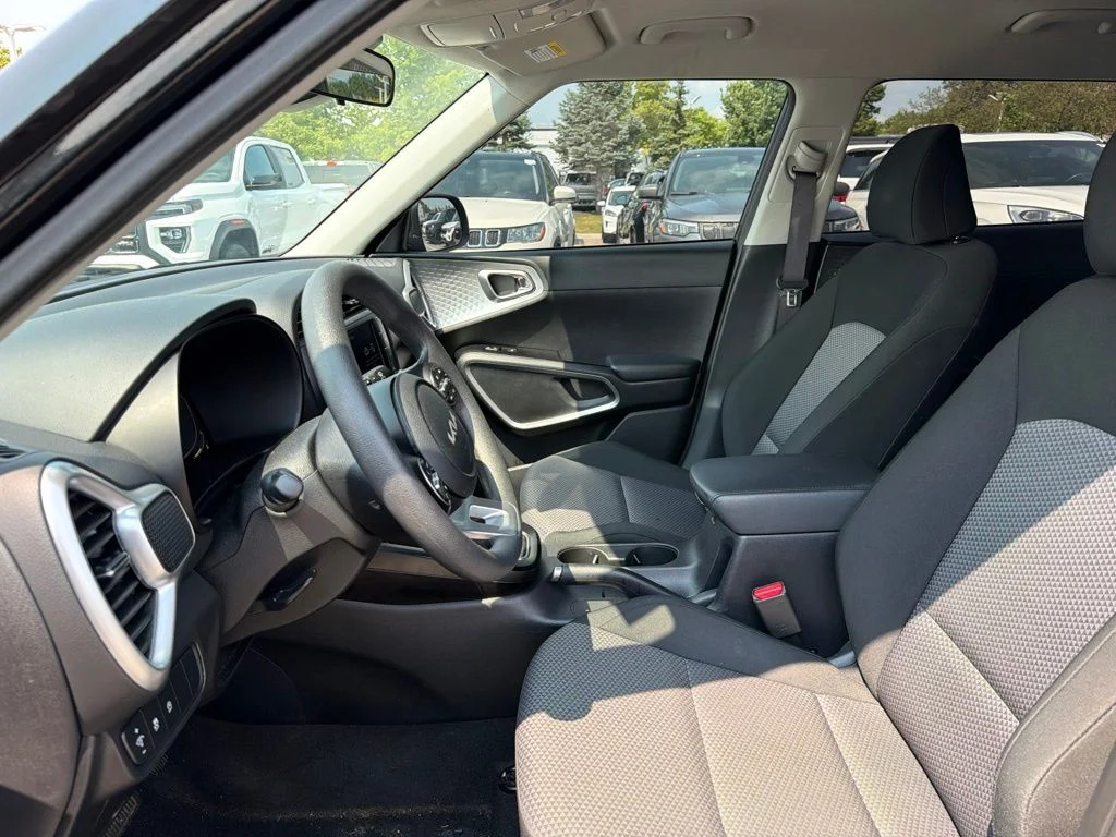 Used 2023 Black Kia LX image 11
