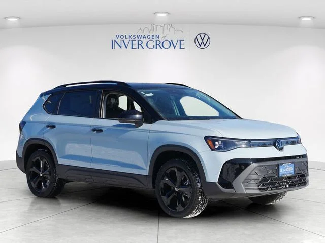 New 2026 Volkswagen Taos 1.5T SE Black 4D Sport Utility in Inver