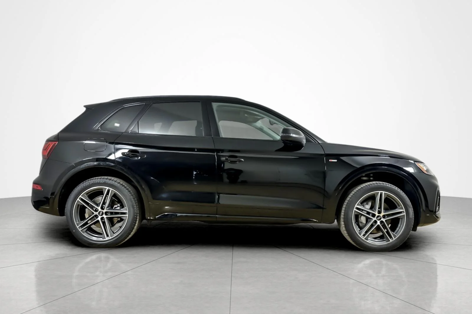 Used 2023 Mythos Black Metallic Audi S line Premium Plus 55 TFSI e quattro image 6