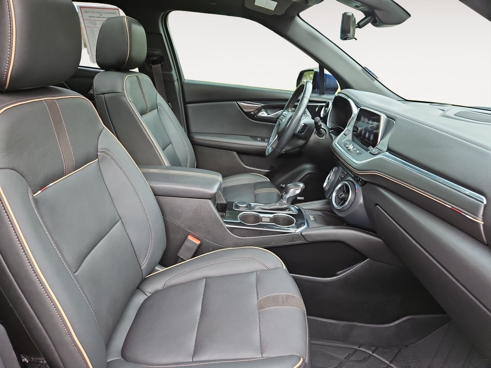 Used 2022 Blue Chevrolet Premier image 15