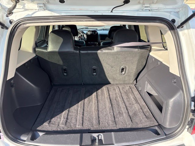 Used 2016 White Jeep High Altitude image 16