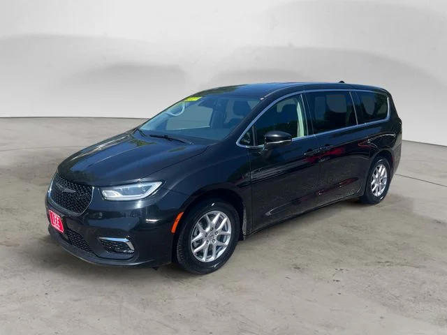 Used 2023 Black Chrysler Touring L image 1