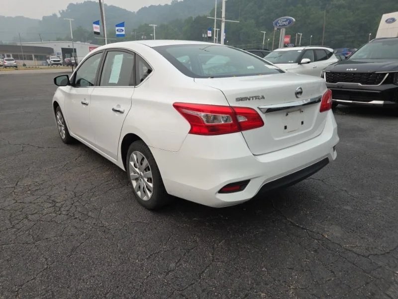 Used 2016  Nissan SR image 5