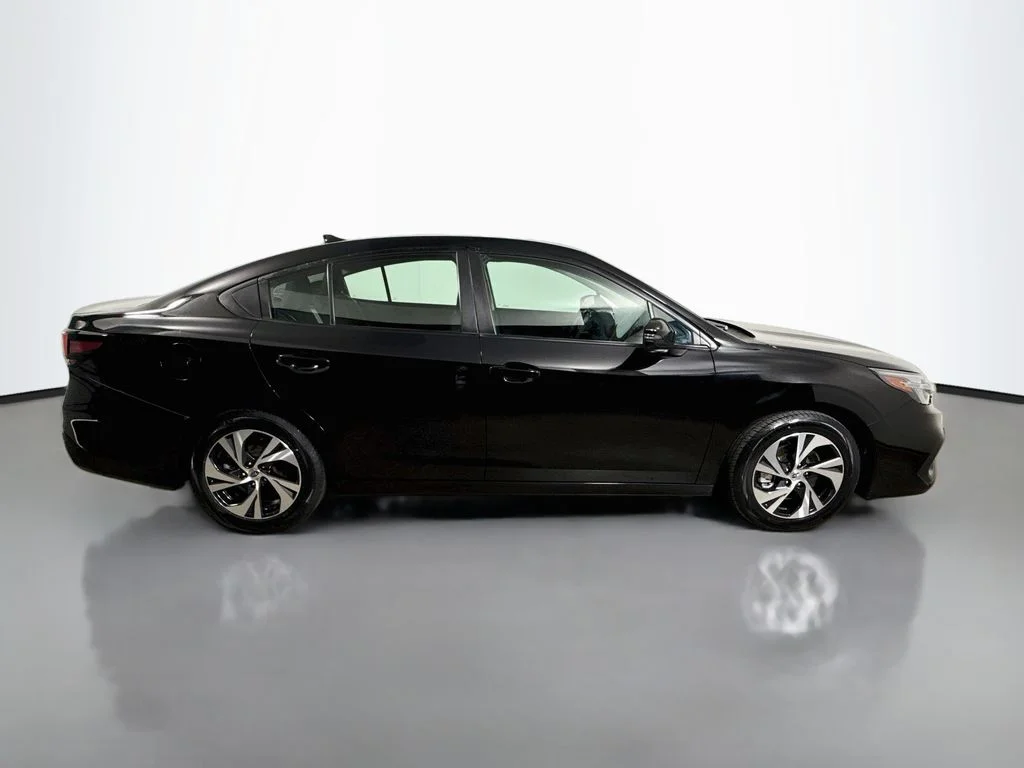 Used 2023 Crystal Black Silica Subaru Premium image 8