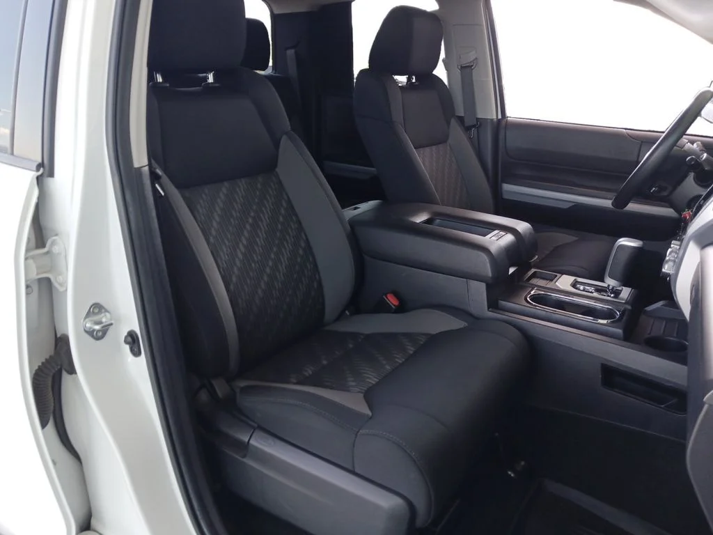 Used 2021 White Toyota SR5 image 26