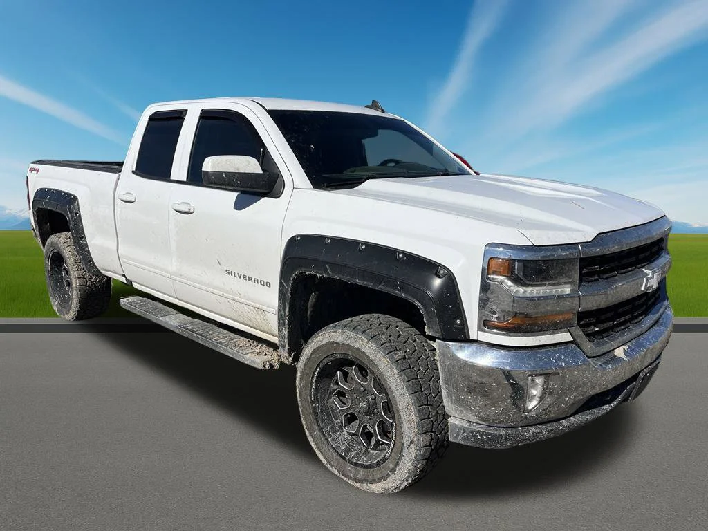 Used 2016 White Chevrolet LT image 3