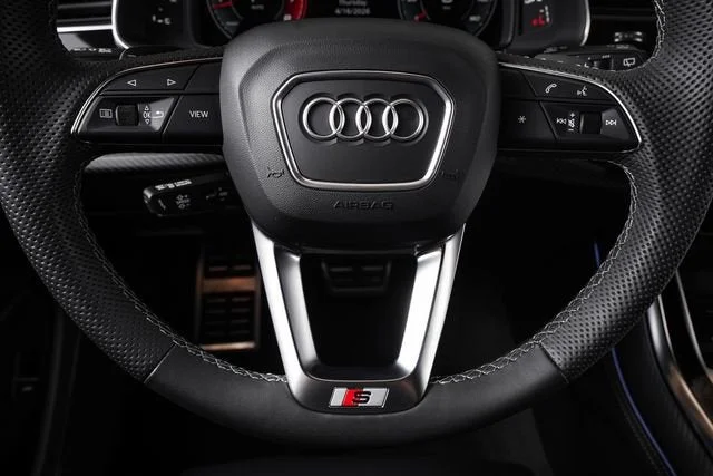 Used 2024 Daytona Gray Pearl Effect Audi 4.0T Prestige image 40