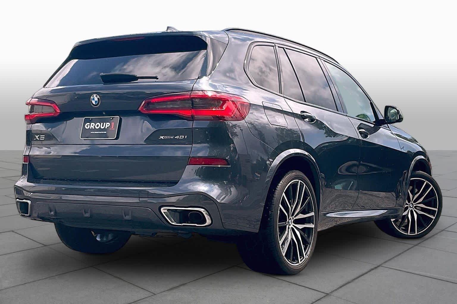 Used 2019 Arctic Gray Metallic BMW xDrive40i image 12