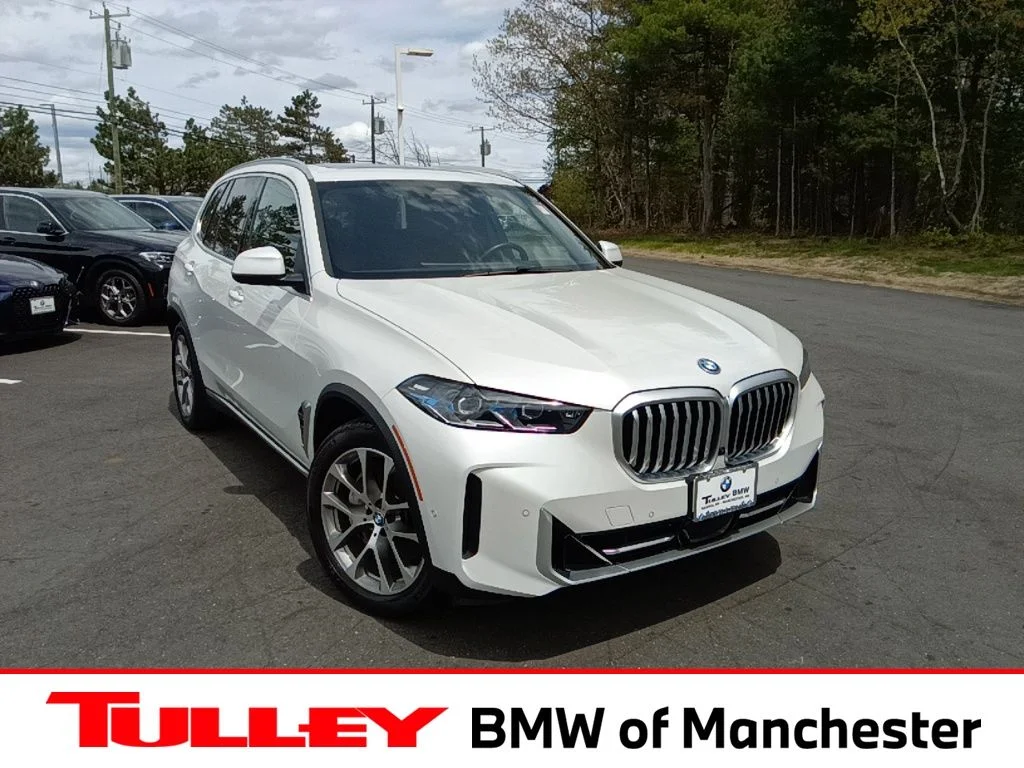 2024 BMW X5 xDrive50e's photo