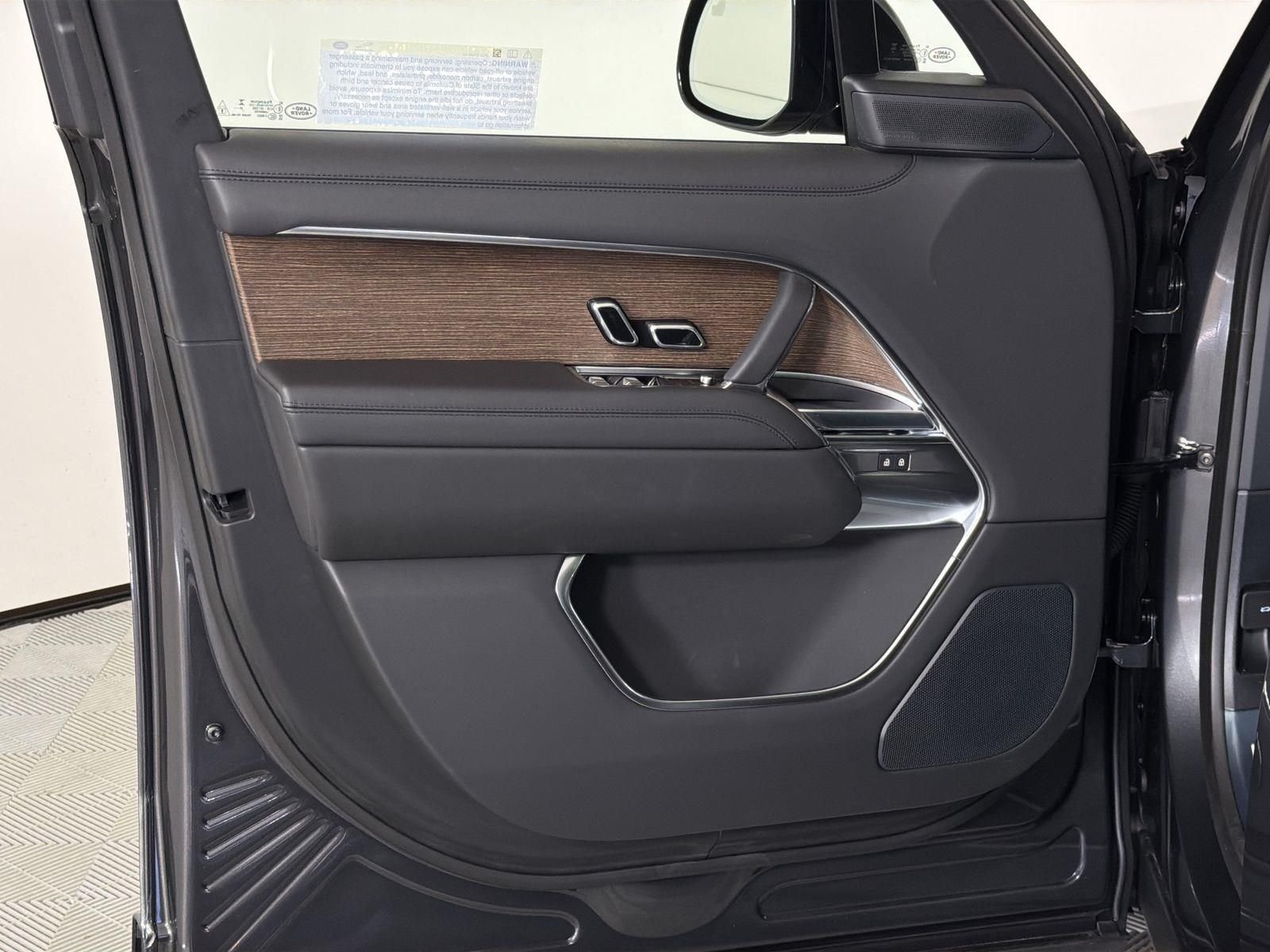 2026 Land Rover Range Rover SE - Photo 21