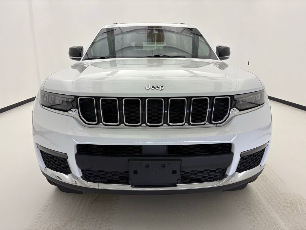 Used 2021 White Jeep Limited 4x4 image 21
