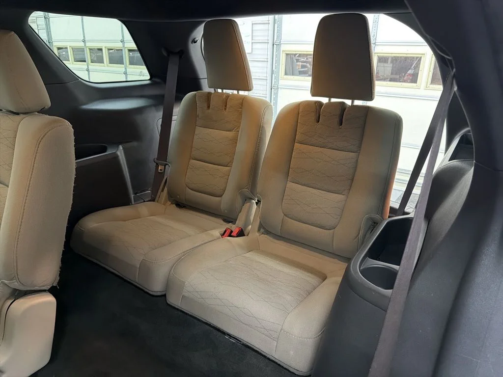 Used 2014 White Ford Base image 22