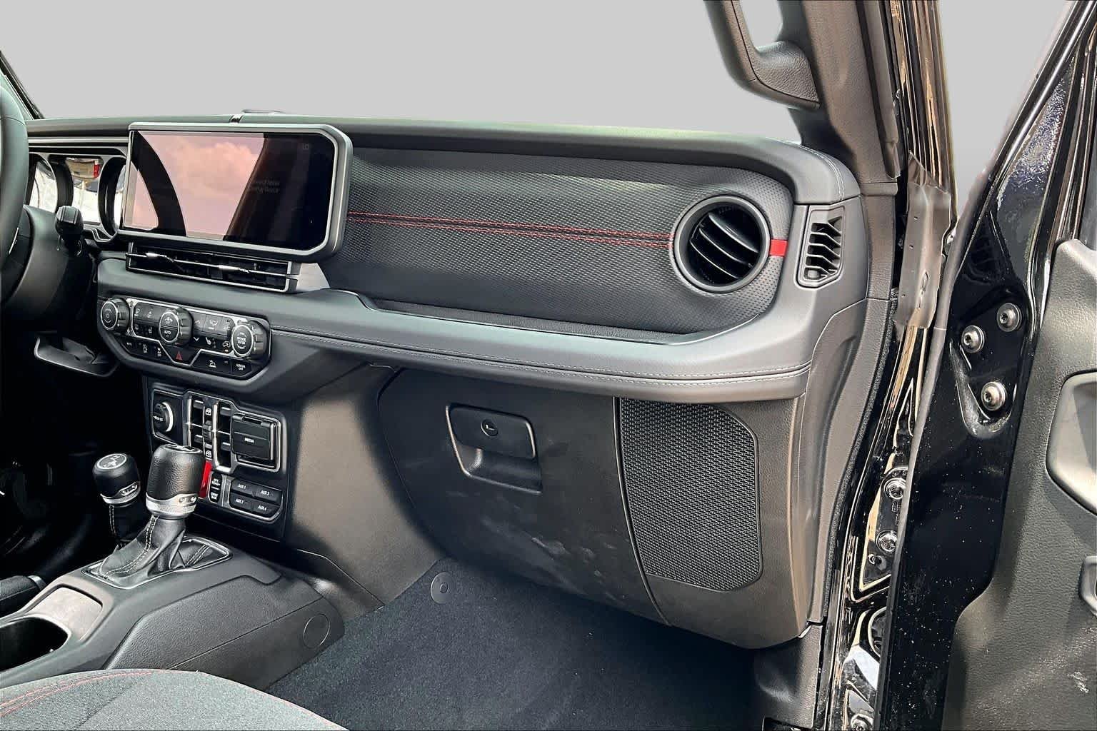 Used 2024 Black Clearcoat Jeep Rubicon image 18