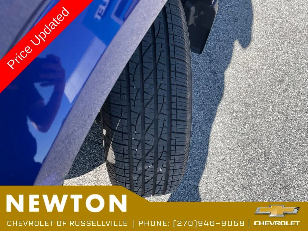 Used 2025 Blue Toyota SR5 image 30