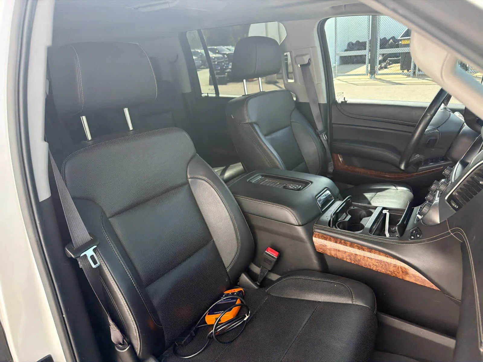Used 2016 Iridescent Pearl Tricoat Chevrolet LTZ image 5