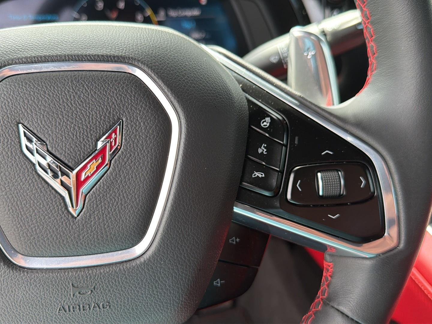 Used 2024 Arctic White Chevrolet 2LT image 19