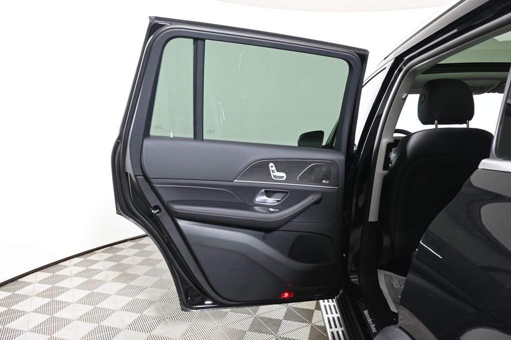 New 2026 Black Mercedes-Benz GLS 450 image 35