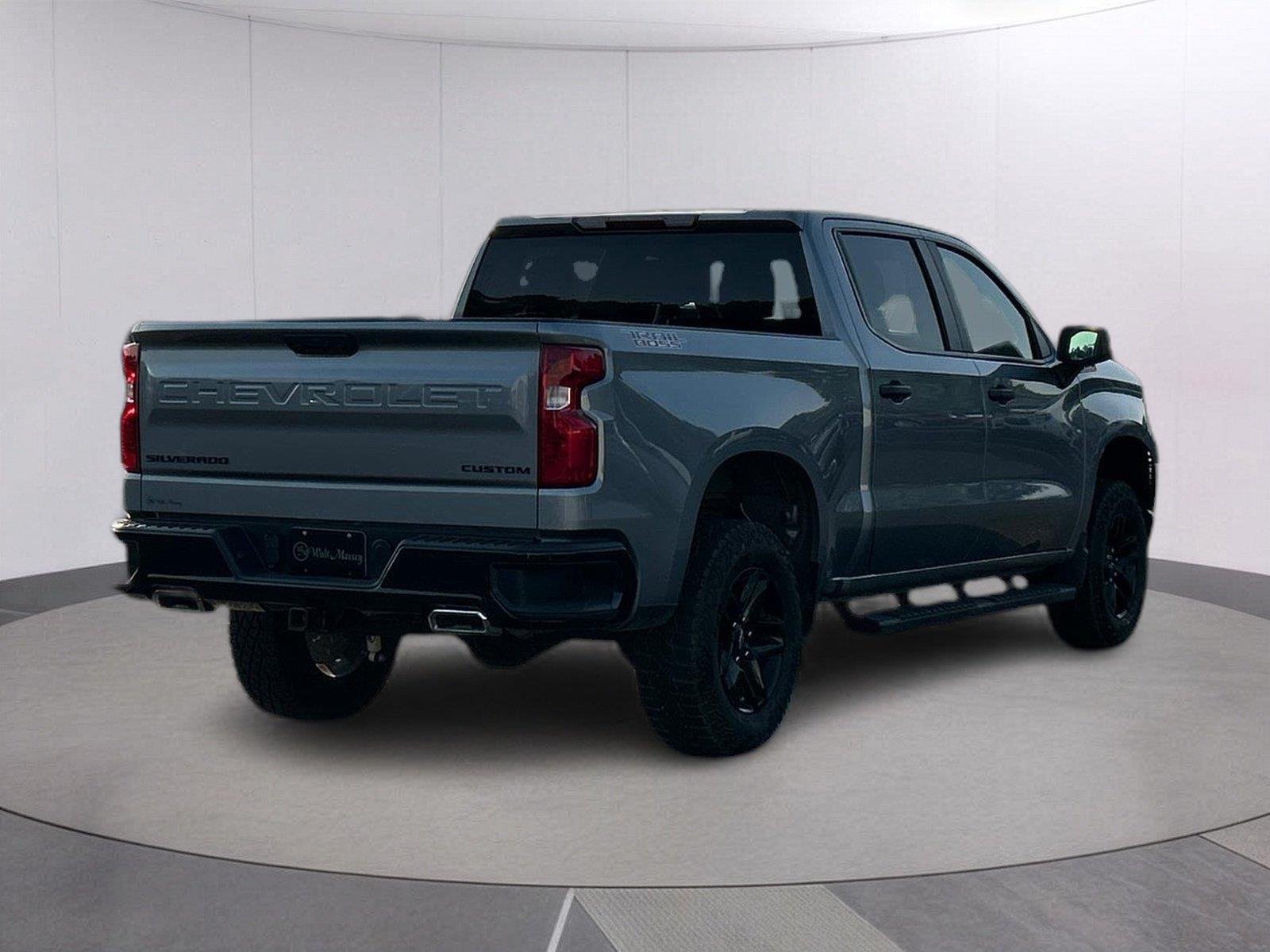 Used 2026 Sterling Gray Metallic Chevrolet Custom Trail Boss image 6