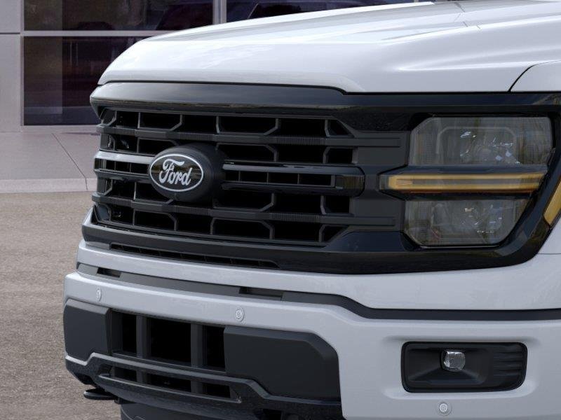 New 2026 Oxford White Ford XLT image 17