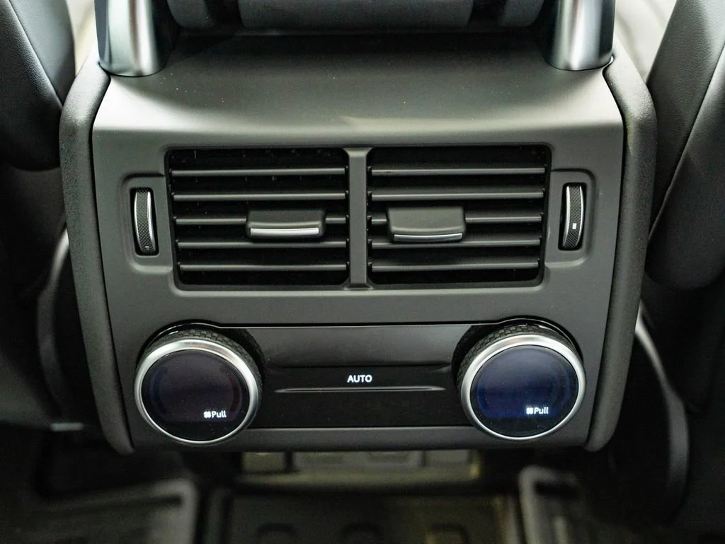New 2026 Carpathian Gray Premium Metallic Land Rover Gemini Edition image 42
