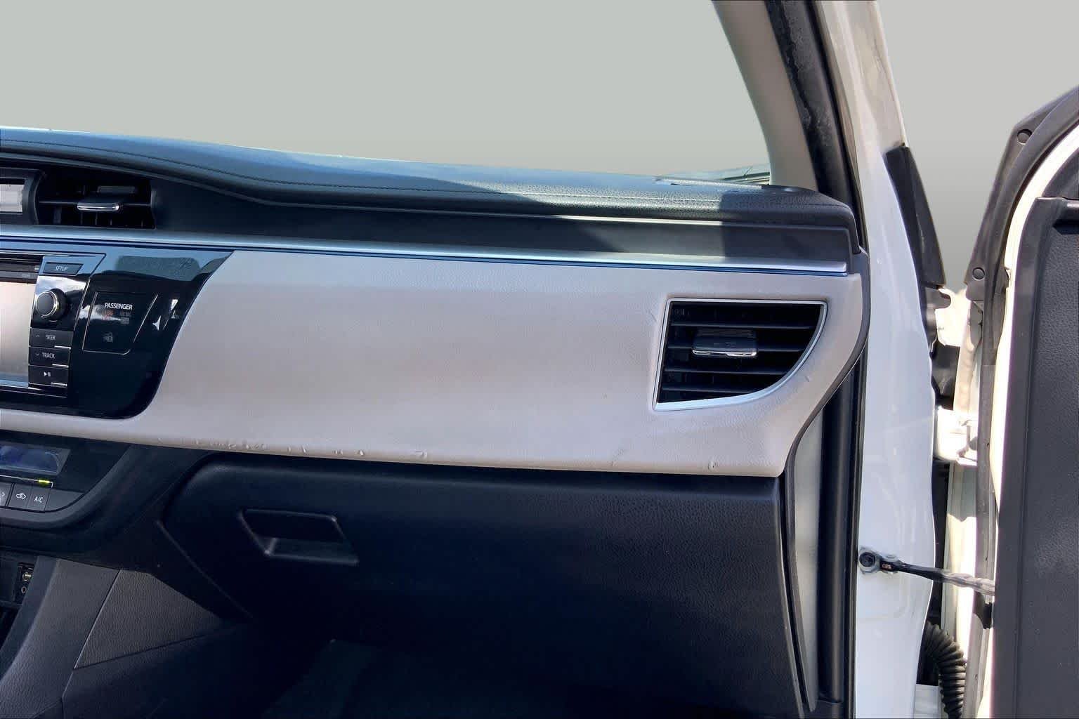 Used 2015 Super White Toyota LE image 18