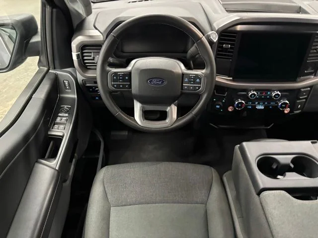 Used 2025 Silver Ford XLT image 11