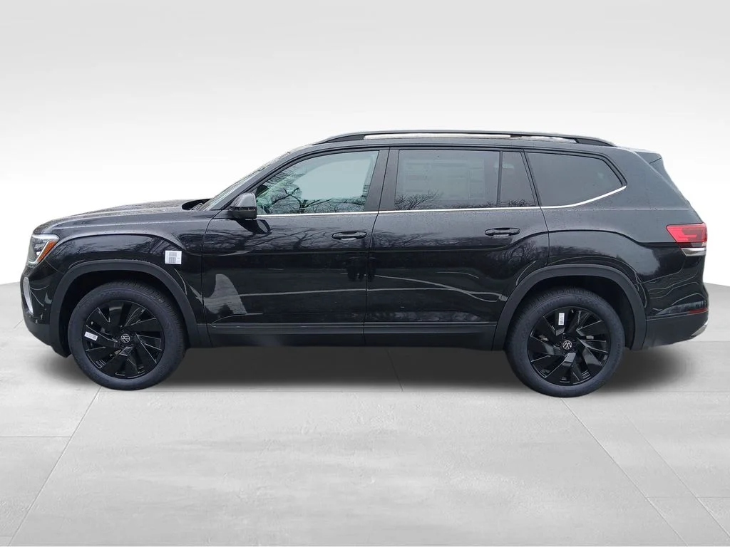New 2026 Black Volkswagen 2.0T SE w/Technology image 2