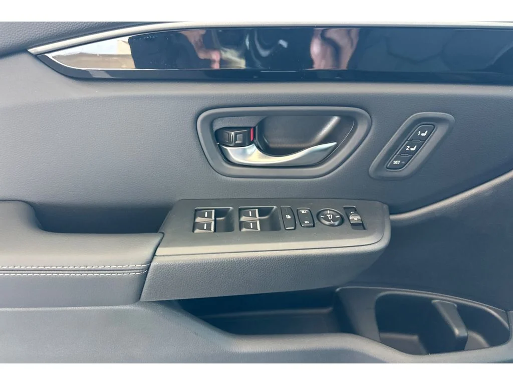 2025 Honda Pilot Touring - Photo 12