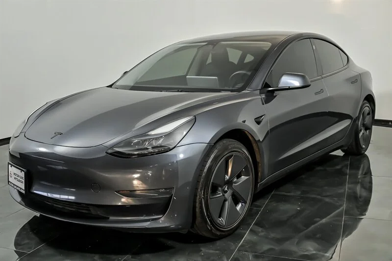 Used 2023 GRAY Tesla  image 5
