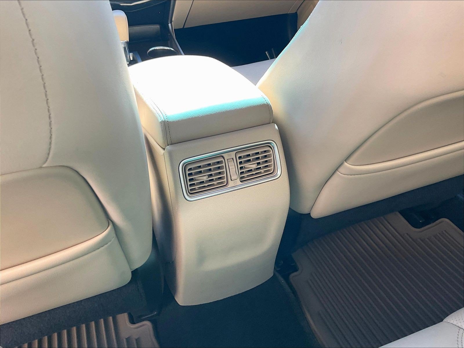 Used 2015 Beige Nissan 3.5 SL image 12