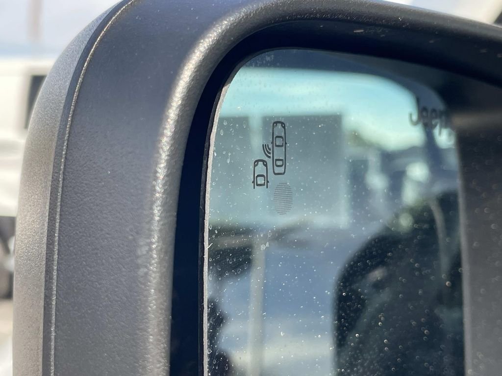 Used 2022 White Jeep Sport image 30