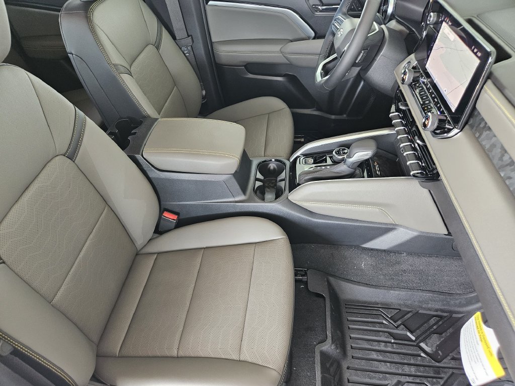 2026 Chevrolet Colorado ZR2 - Photo 14