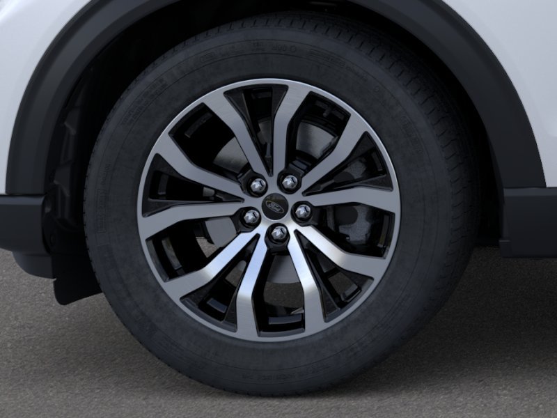 New 2026 Star White Metallic Tri-Coat Ford ST-Line image 42