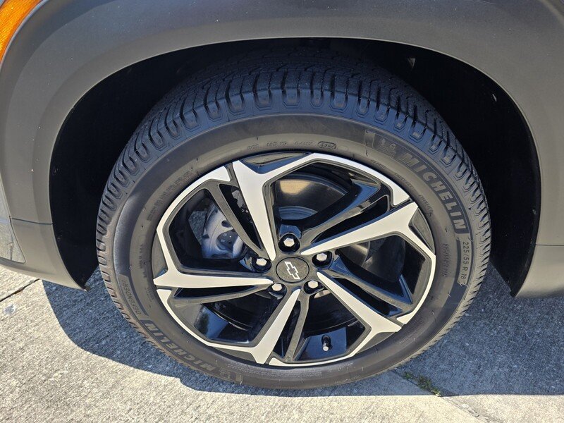 Certified Used 2021 Steel Metallic CHEVROLET FWD 4DR RS image 9