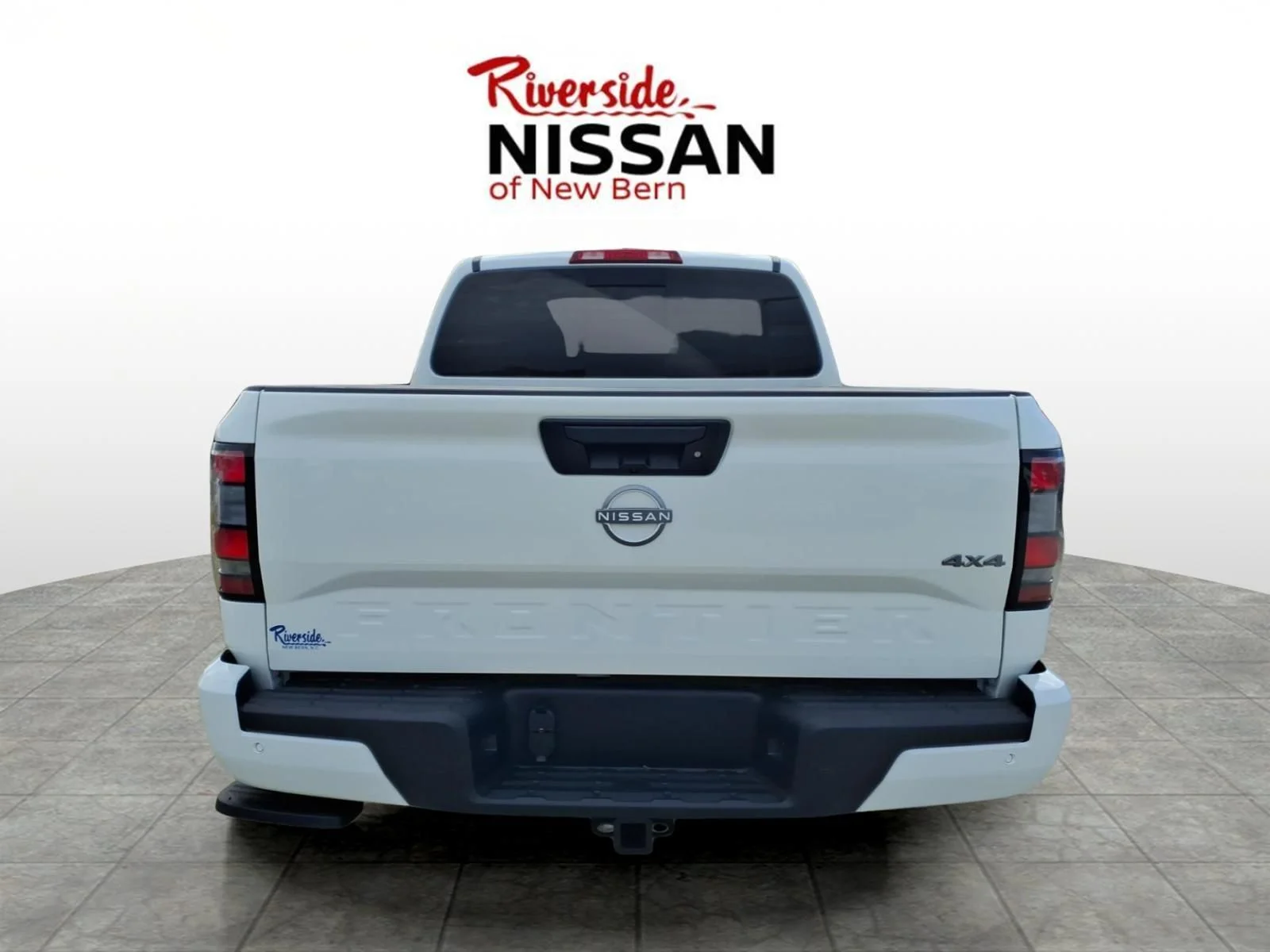 New 2026 Glacier White Nissan Crew Cab SV image 2