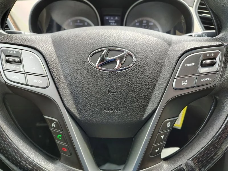 Used 2016 Red Hyundai 2.4L image 12