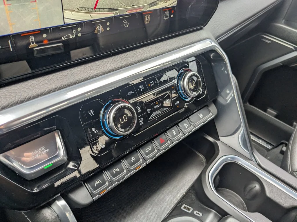 Used 2024 Sterling Metallic GMC Denali image 18