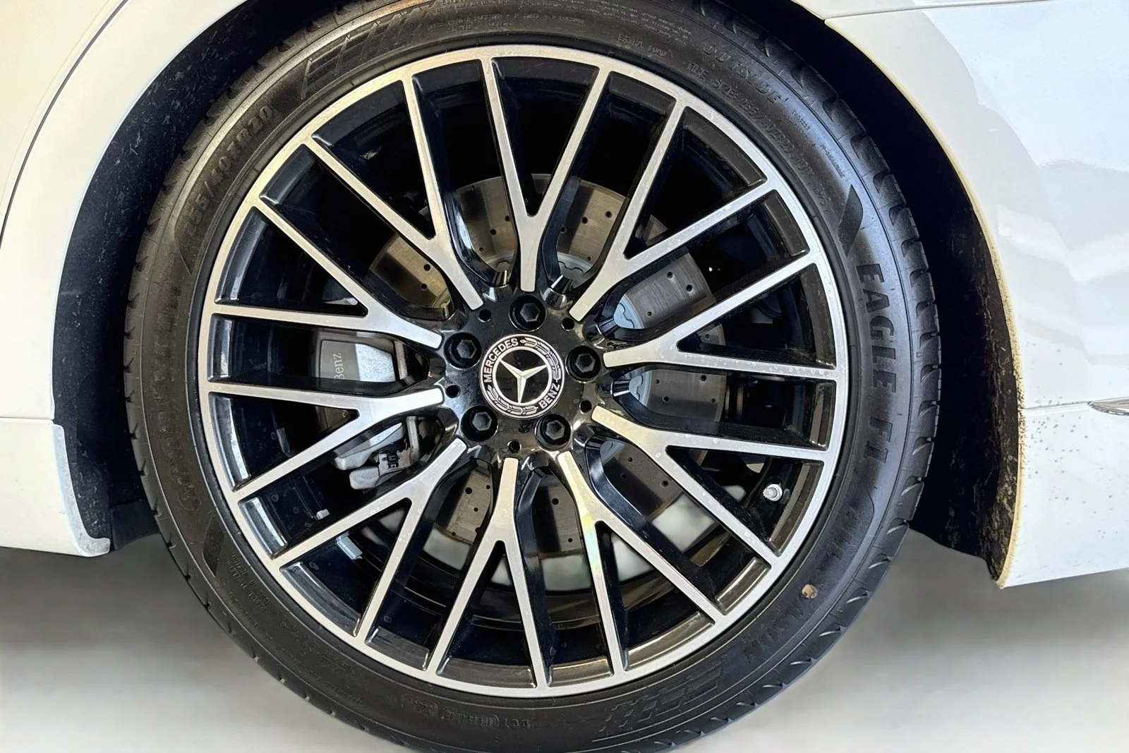 Used 2023 Manufaktur Diamond White Mercedes-Benz S 580 image 30