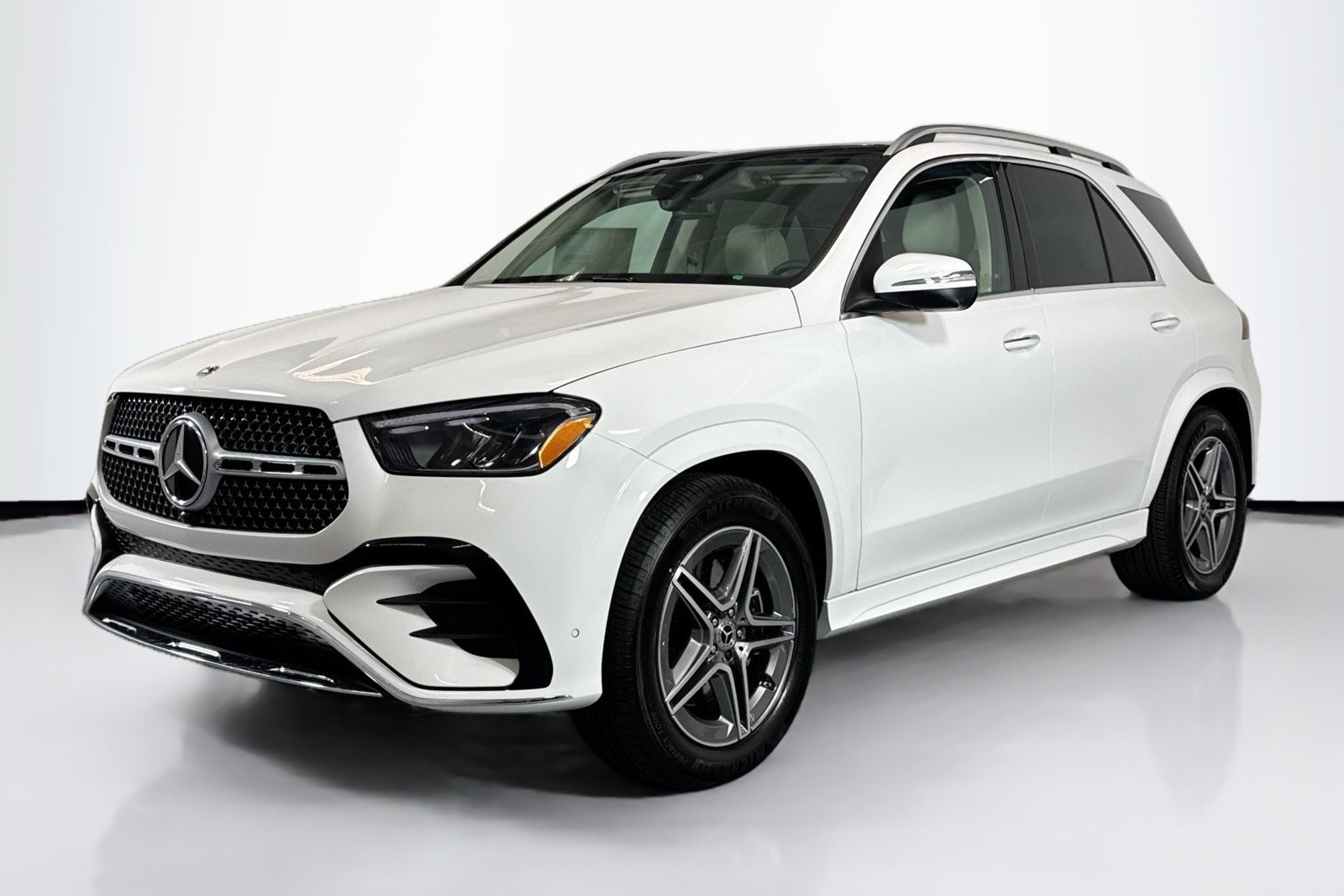 New 2026 Polar White Mercedes-Benz GLE 450 image 1