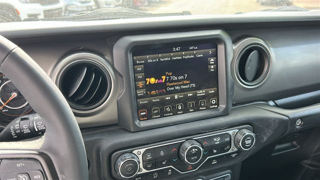 Used 2023 White Jeep Sport S image 13