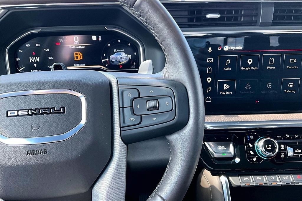Used 2024 White GMC Denali image 21